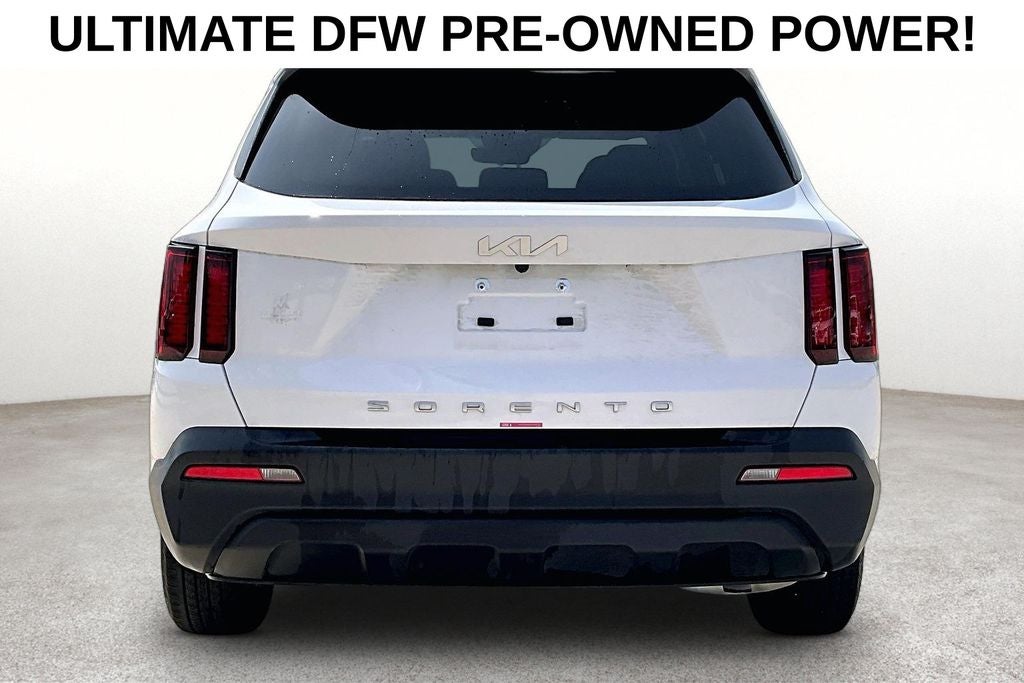 2022 Kia Sorento LX