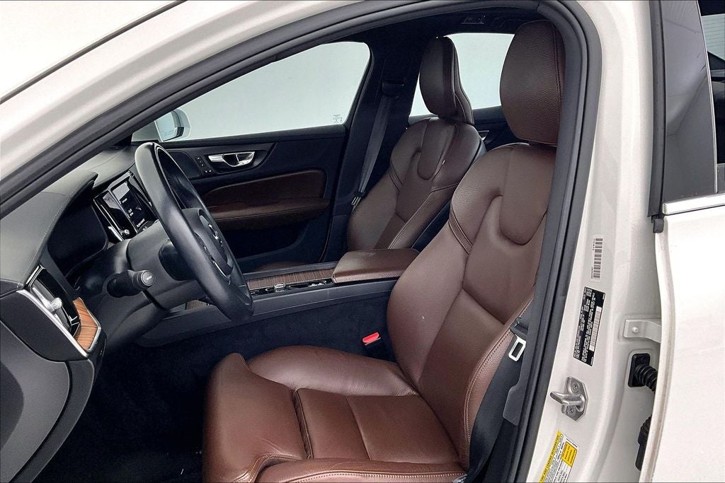 2022 Volvo S60 B5 Inscription