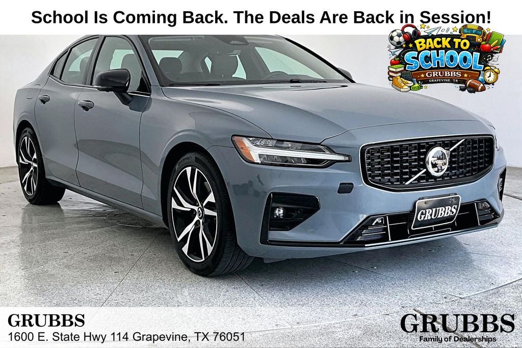 2024 Volvo S60 B5 Plus Dark Theme