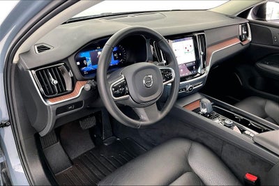 2024 Volvo S60 B5 Plus Dark Theme