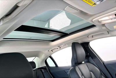 2024 Volvo S60 B5 Plus Dark Theme