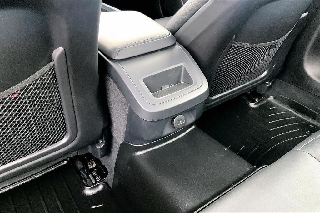 2024 Volvo S60 B5 Plus Dark Theme