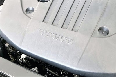 2024 Volvo S60 B5 Plus Dark Theme
