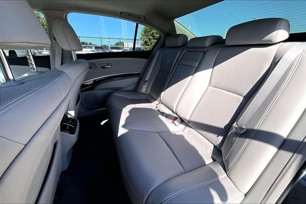 2014 Acura RLX Base Technology Package
