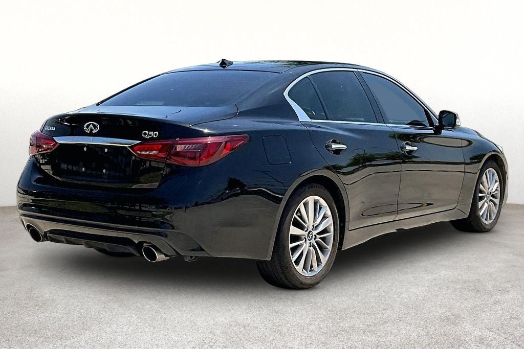 2023 INFINITI Q50 LUXE