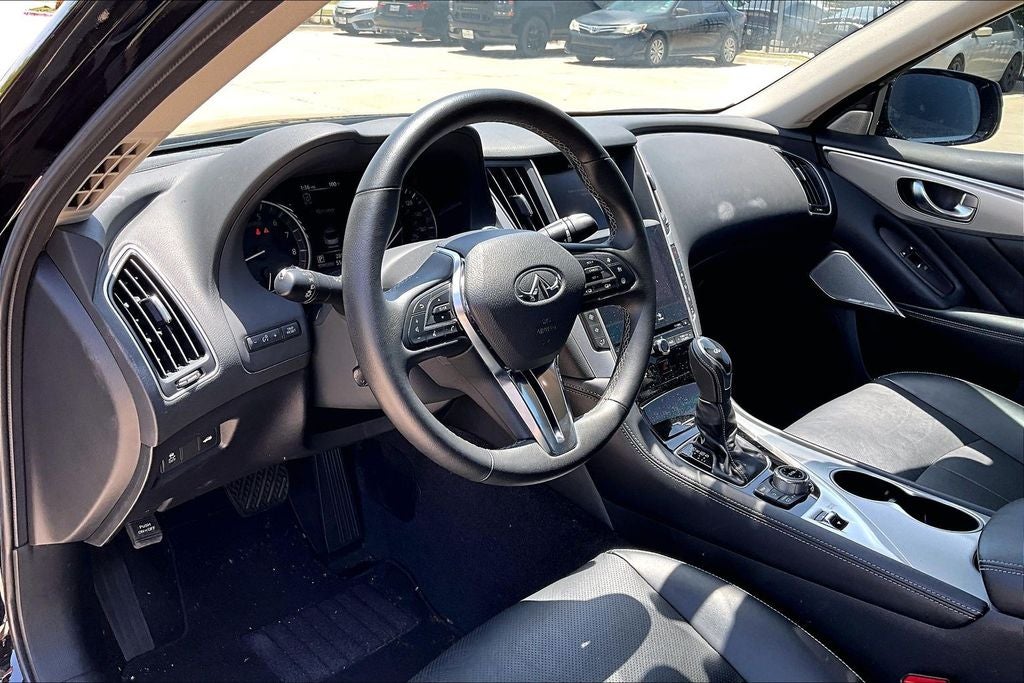 2023 INFINITI Q50 LUXE