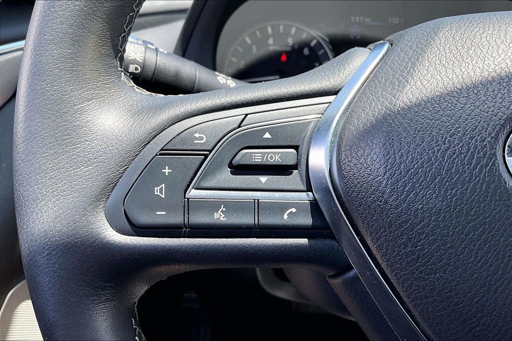 2023 INFINITI Q50 LUXE