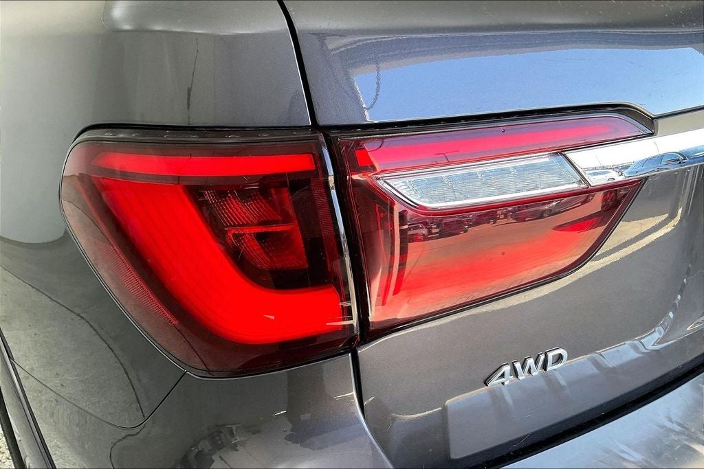 2024 INFINITI QX80 LUXE