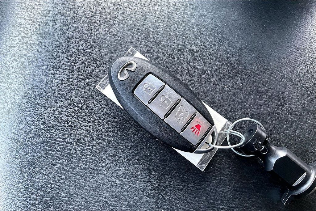 2011 INFINITI QX56 Base