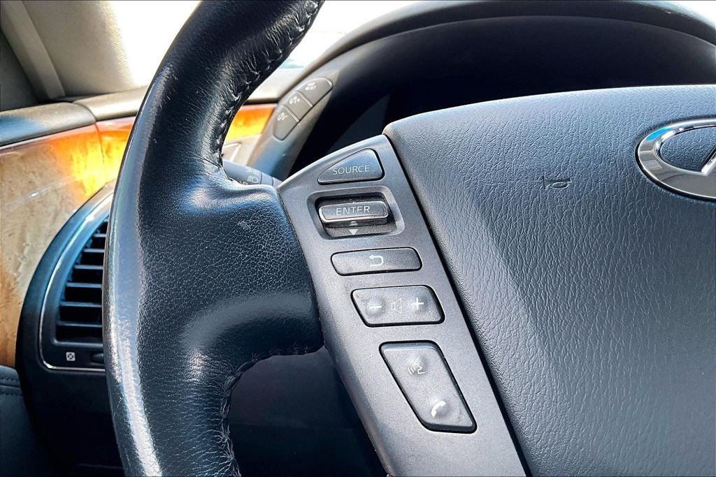 2011 INFINITI QX56 Base