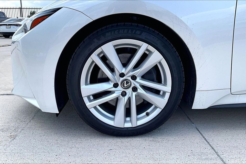 2024 Lexus IS 300
