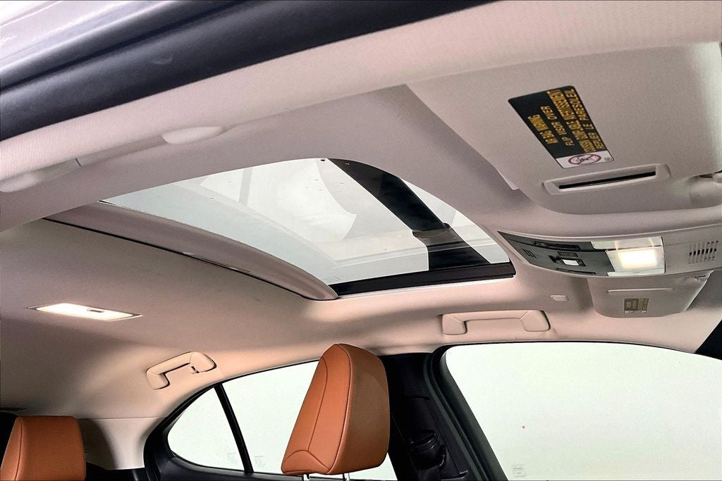 2021 Lexus UX 200 Base