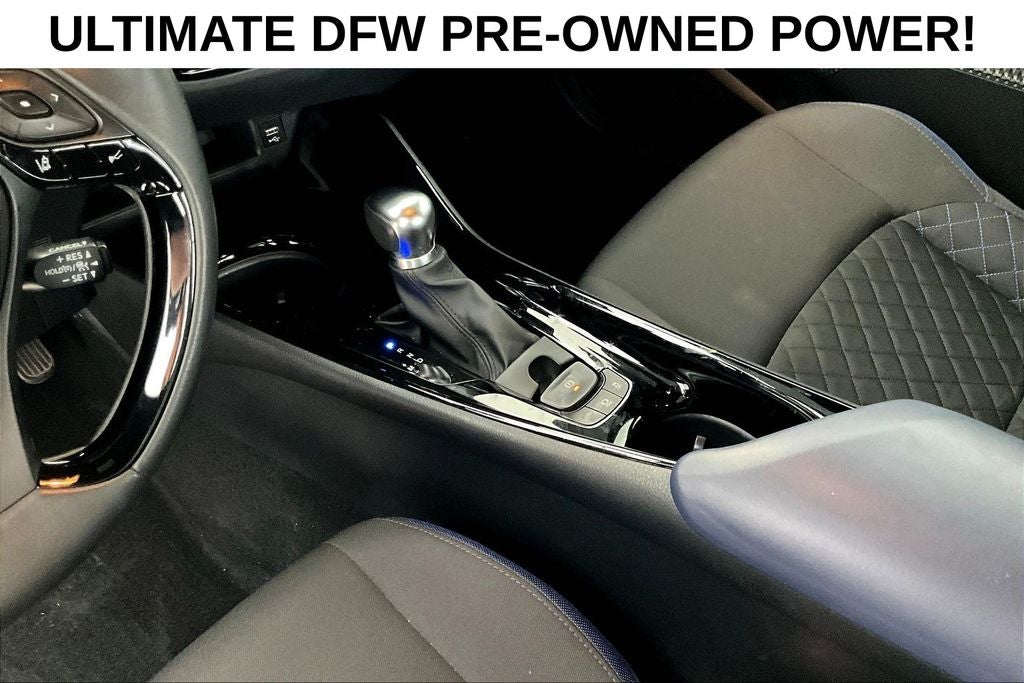 2022 Toyota C-HR XLE