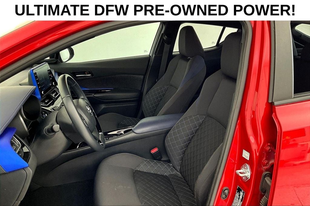 2022 Toyota C-HR XLE