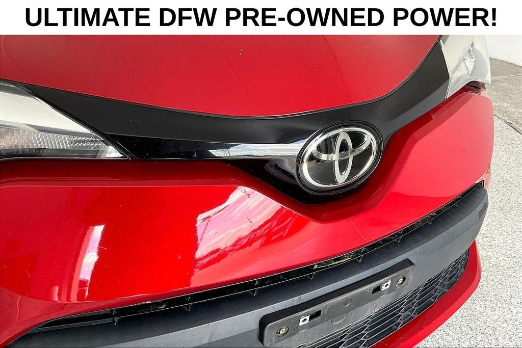 2022 Toyota C-HR XLE