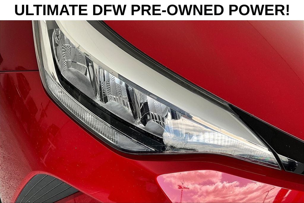 2022 Toyota C-HR XLE