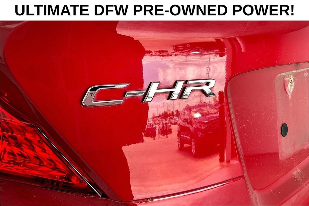 2022 Toyota C-HR XLE