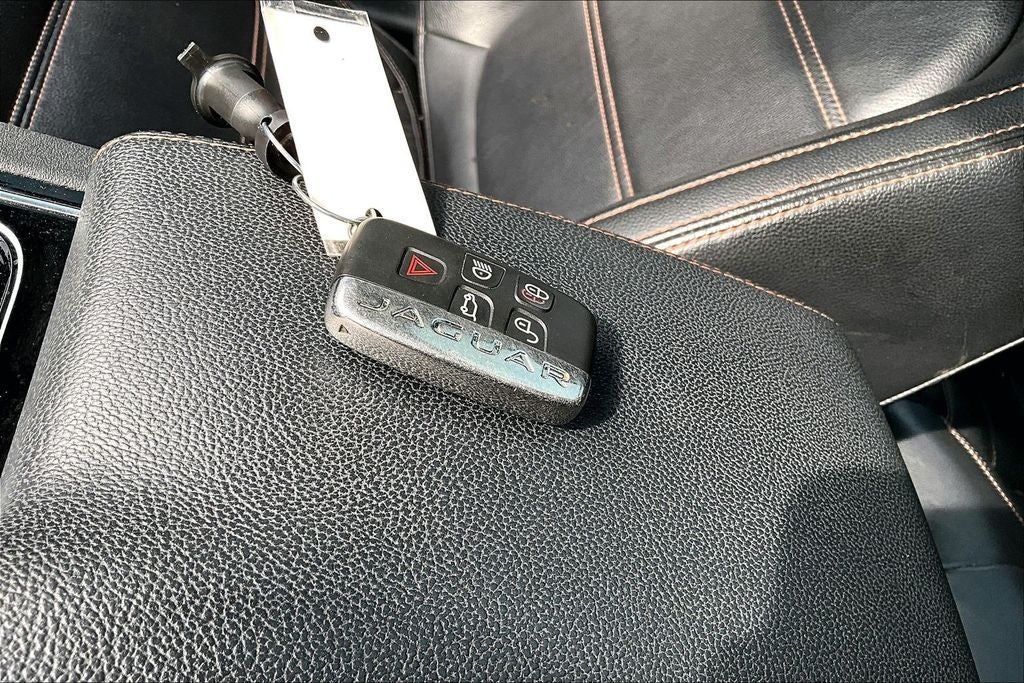 2018 Jaguar F-PACE 25t Prestige