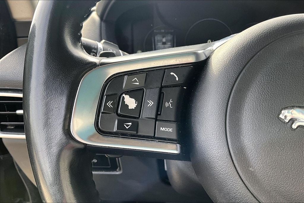 2018 Jaguar F-PACE 25t Prestige