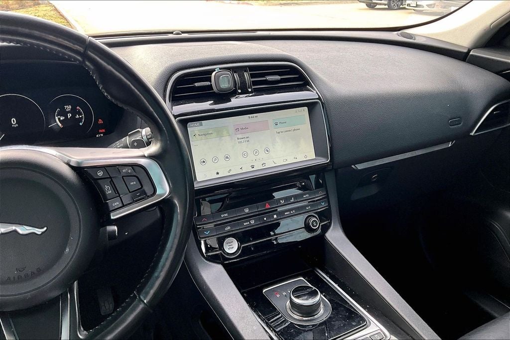 2018 Jaguar F-PACE 25t Prestige