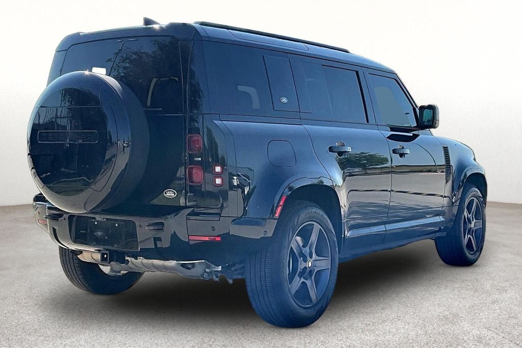 2023 Land Rover Defender 110 X-Dynamic SE