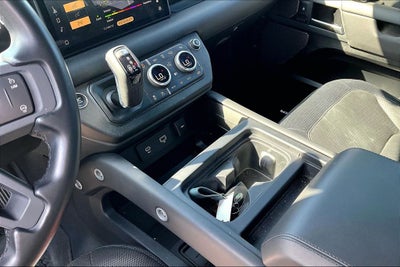 2023 Land Rover Defender 110 X-Dynamic SE