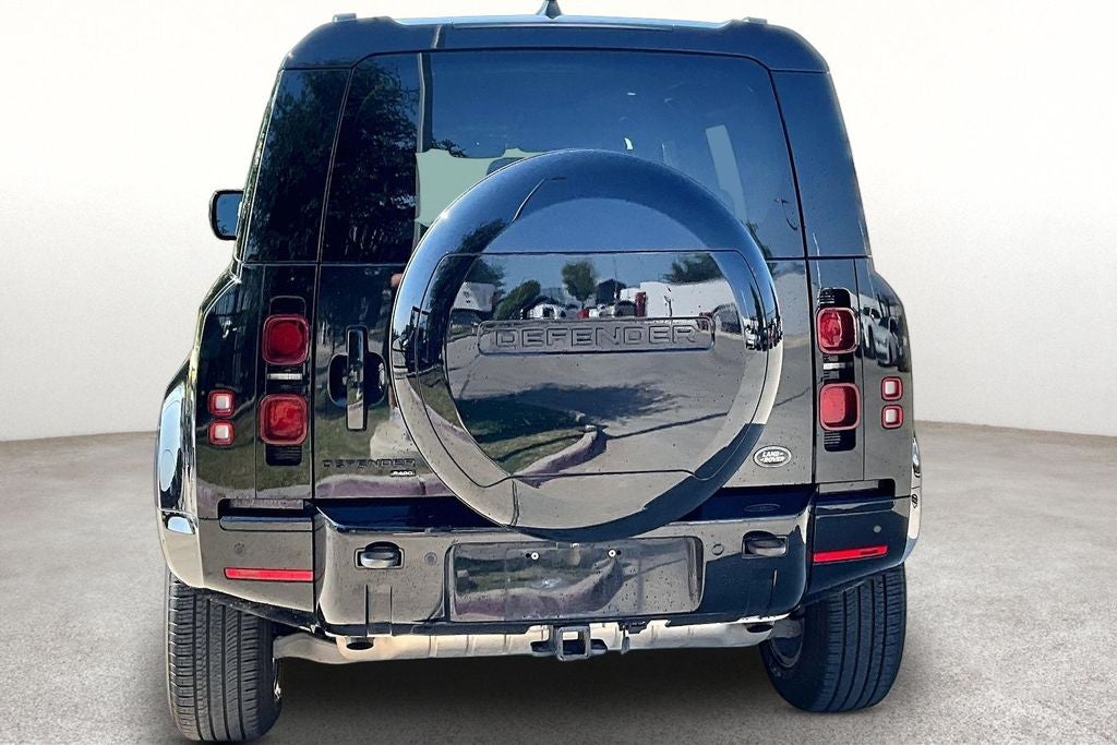 2023 Land Rover Defender 110 X-Dynamic SE
