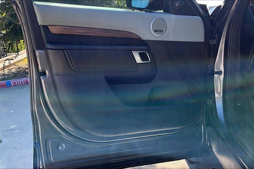 2018 Land Rover Discovery HSE Luxury