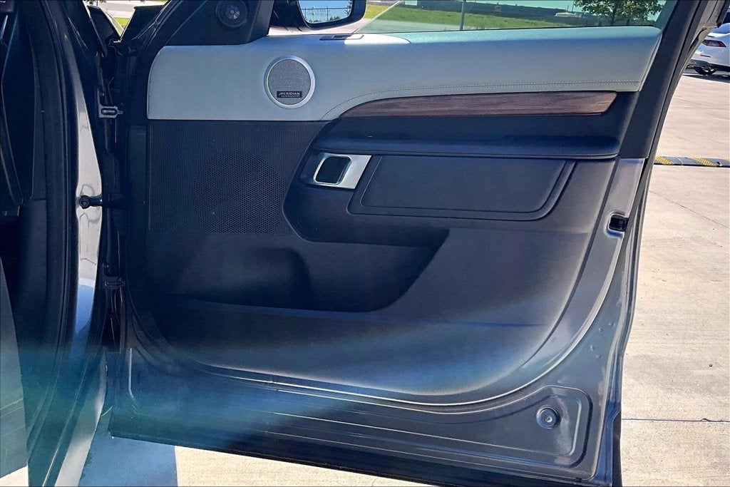 2018 Land Rover Discovery HSE Luxury