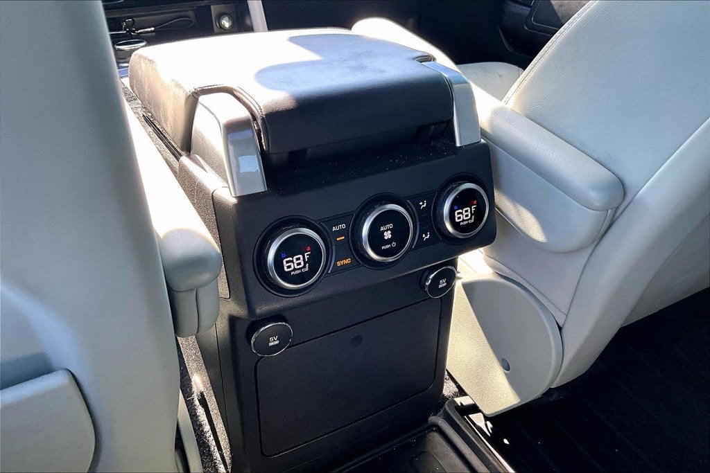 2018 Land Rover Discovery HSE Luxury