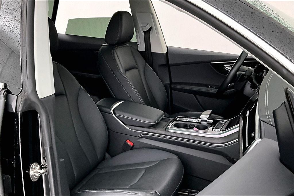 2023 Audi Q8 55 Premium Plus quattro