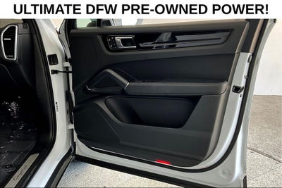 2023 Porsche Cayenne Base