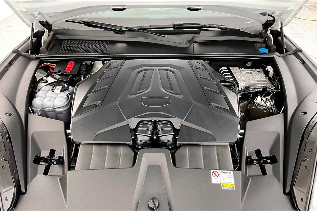 2024 Porsche Cayenne S
