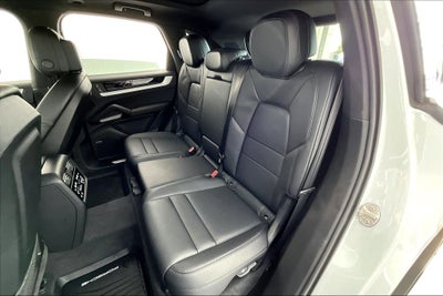 2024 Porsche Cayenne S