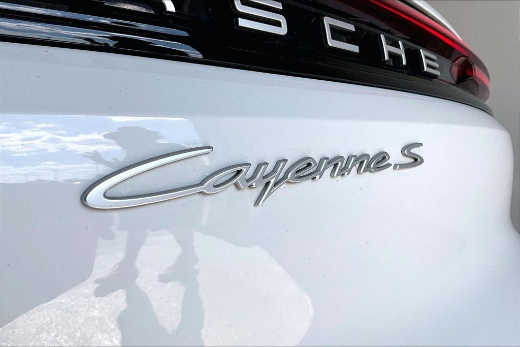 2024 Porsche Cayenne S