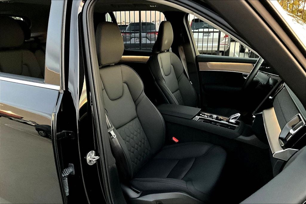 2025 Volvo XC90 B6 Plus 7-Seater 2025.5