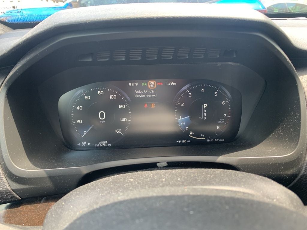 2018 Volvo XC90 T6 Momentum
