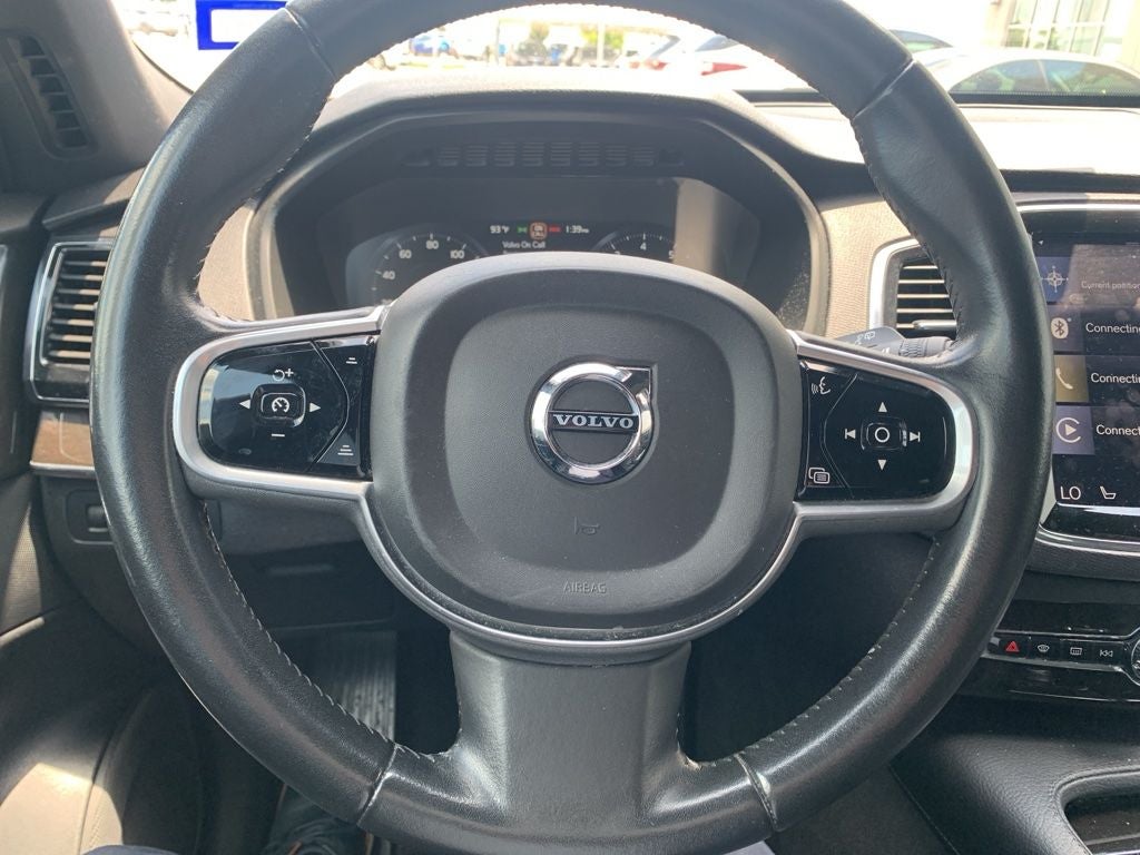 2018 Volvo XC90 T6 Momentum