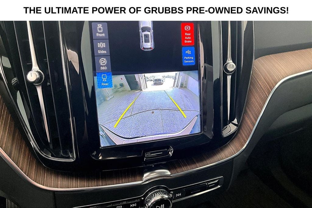2023 Volvo XC60 B5 Plus Bright Theme