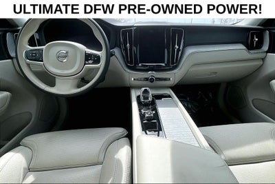 2024 Volvo XC60 B5 Ultimate Dark Theme