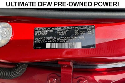 2024 Volvo XC60 B5 Ultimate Dark Theme