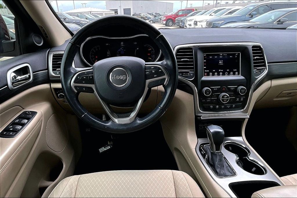 2020 Jeep Grand Cherokee Laredo E