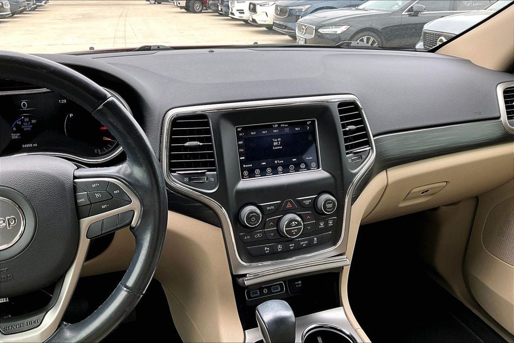 2020 Jeep Grand Cherokee Laredo E