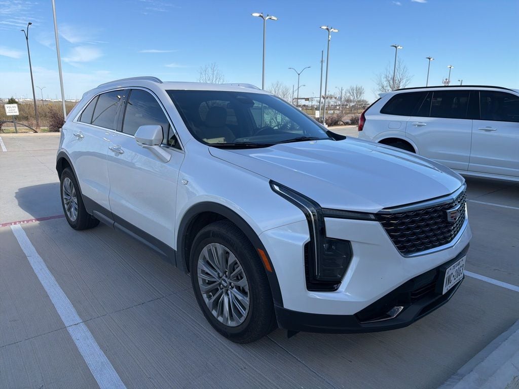 2024 Cadillac XT4 Premium Luxury