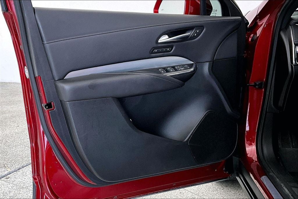 2021 Cadillac XT4 Premium Luxury