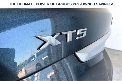 2021 Cadillac XT5 Premium Luxury