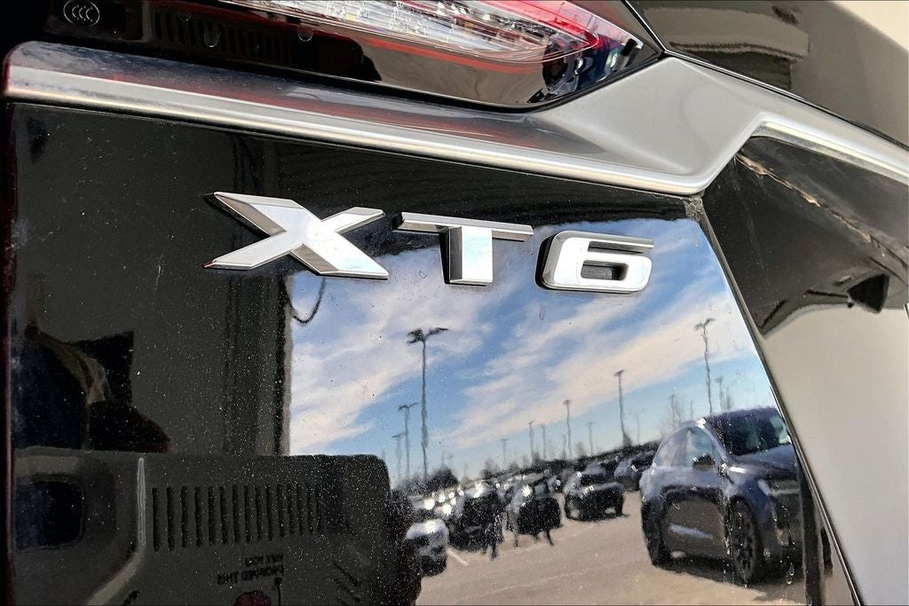 2024 Cadillac XT6 Premium Luxury