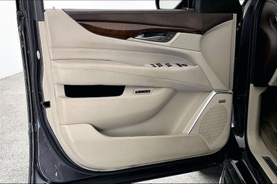 2017 Cadillac Escalade Luxury