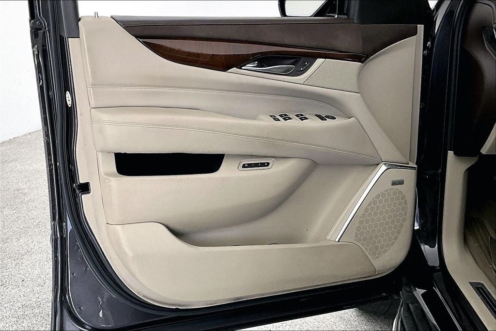 2017 Cadillac Escalade Luxury