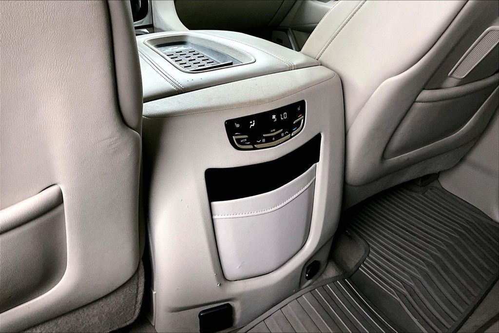 2017 Cadillac Escalade Luxury